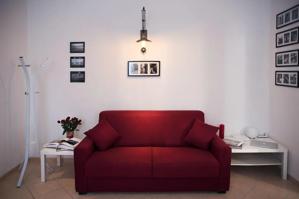 Apartamento Venezia Biennale Bianco & Rosso 0*, Venecia Italia